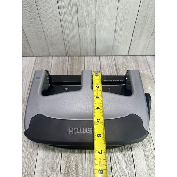 Bostitch HP40 EZ Squeeze 40 Sheet 3 Hole Punch - Silver/Black with Box Office - Picture 10 of 11